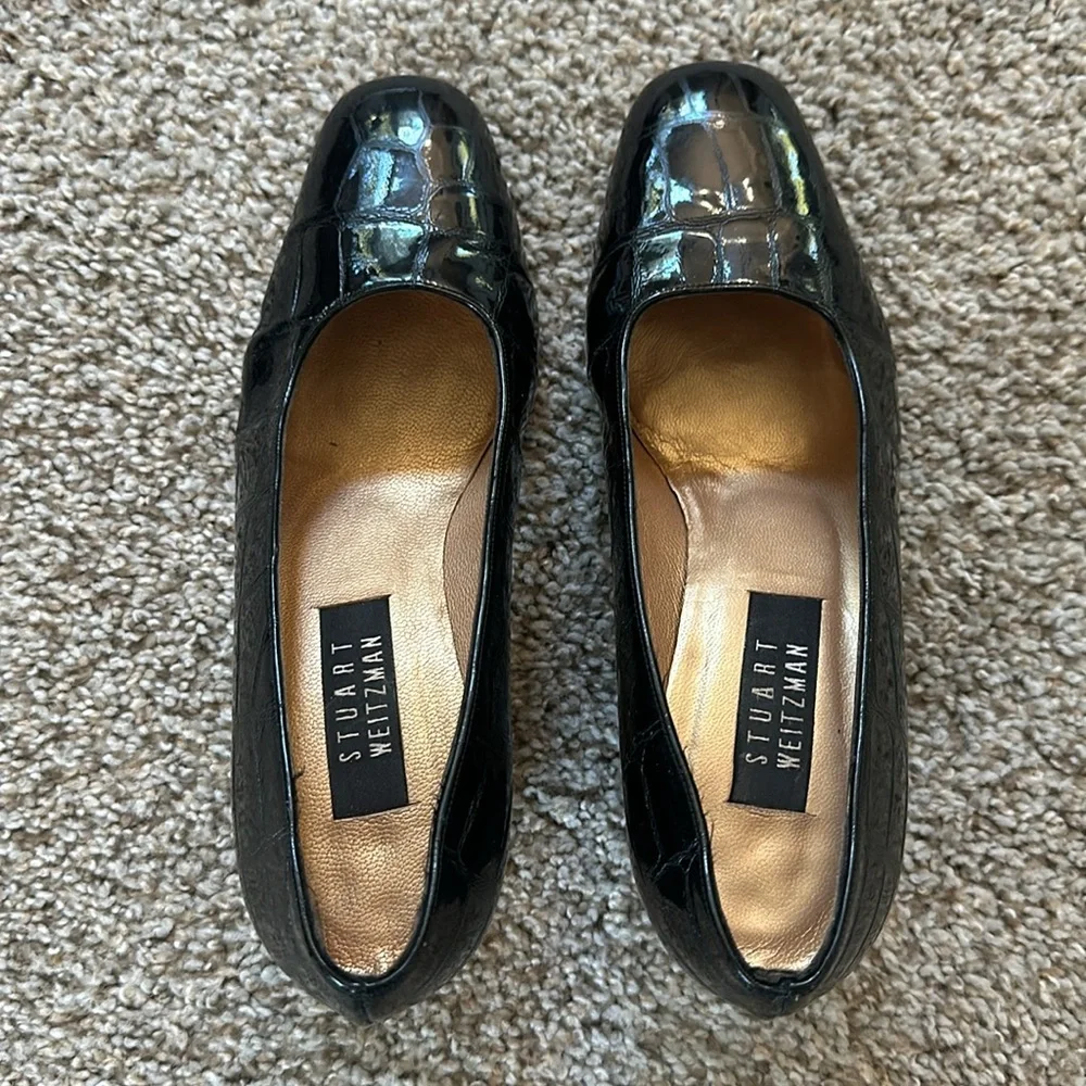 Stuart Weitzman Black Patent Croc Embossed Leather Pumps EU 39 US 8.5 Designer